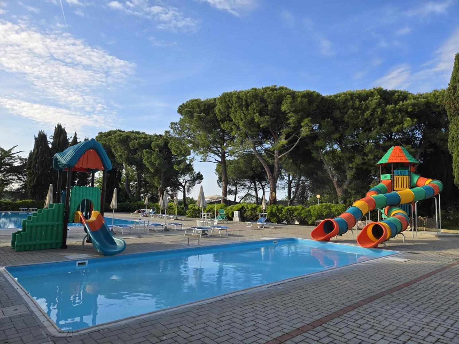 Camping Village Mar Y Sierra San Costanzo Экстерьер фото