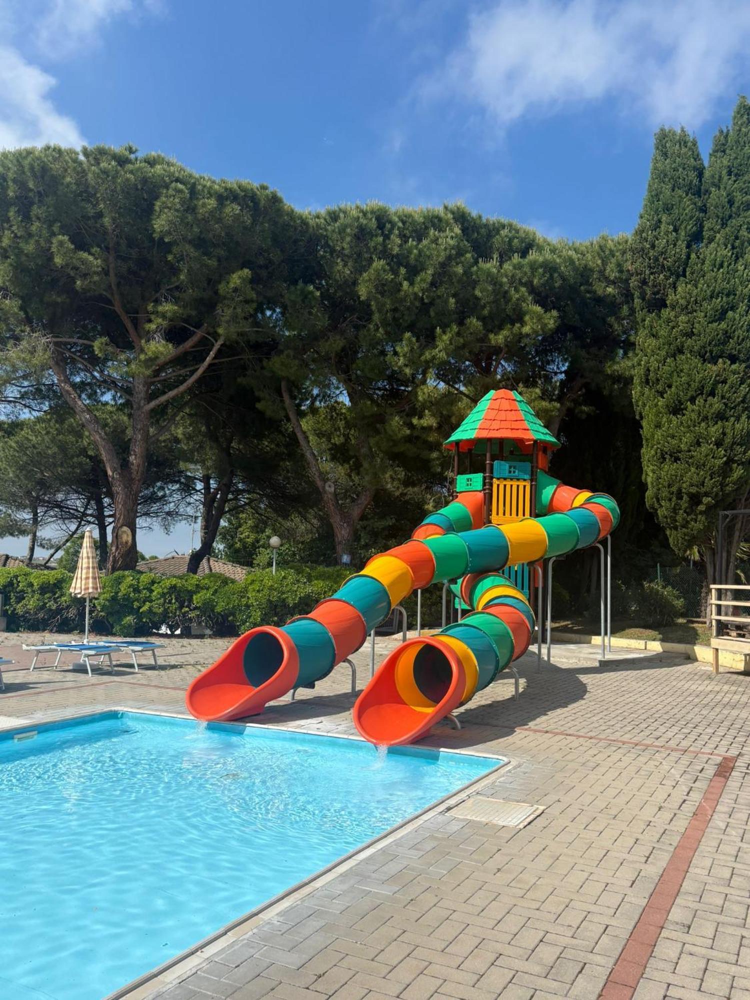 Camping Village Mar Y Sierra San Costanzo Экстерьер фото
