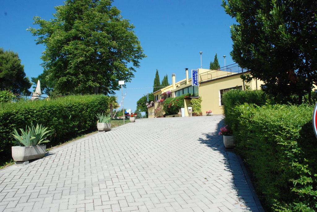 Camping Village Mar Y Sierra San Costanzo Экстерьер фото