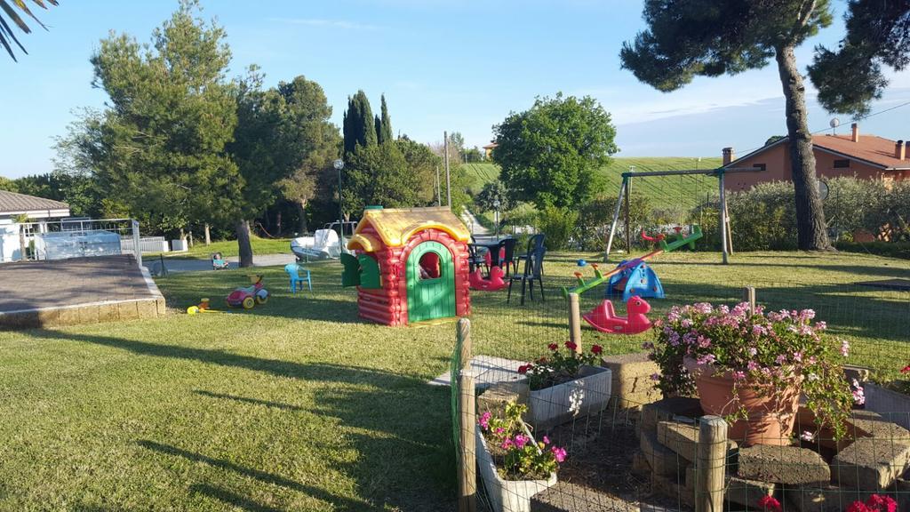 Camping Village Mar Y Sierra San Costanzo Экстерьер фото