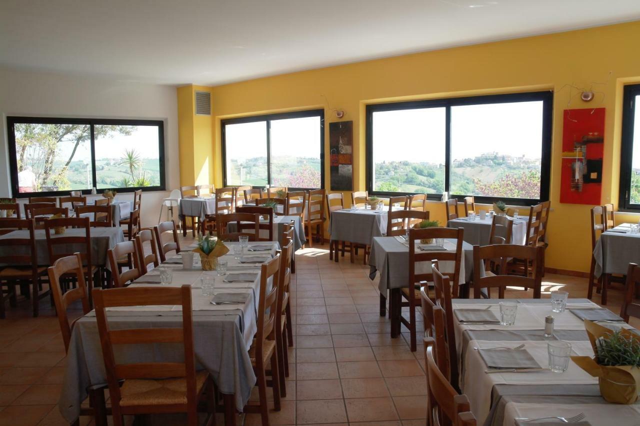 Camping Village Mar Y Sierra San Costanzo Экстерьер фото